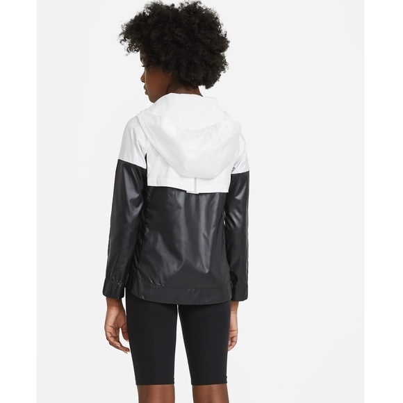 Nike Sportswear Windrunner Jacket Hooded Lightweight Standard Fit XL Girl Junior - Picture 2 of 13